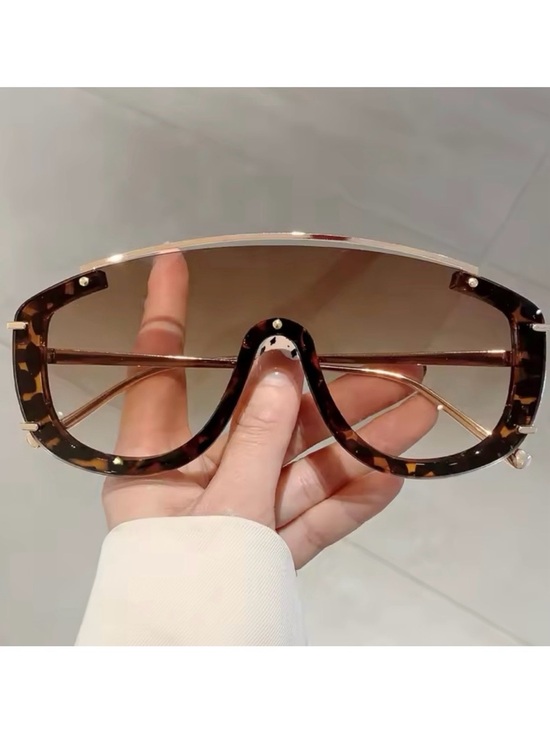 Private Label Accessories - TORTOISE SHELL, LEOPARD OR ANIMAL PRINT SHIELD SHAPED SUNNIES- UV400-NEW